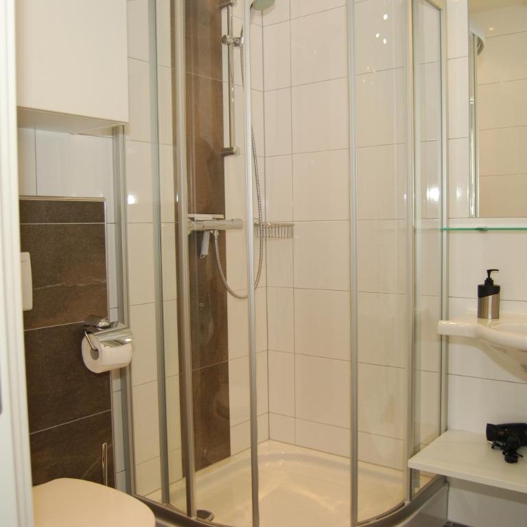 Haus Schraberger - Apartment mit 2 Schlafzimmern und Terrasse - 9