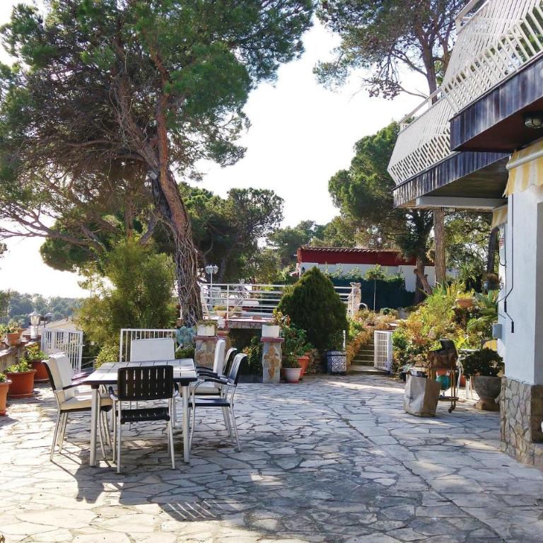 Gorgeous Home In Blanes - Casa de 4 dormitorios - 13
