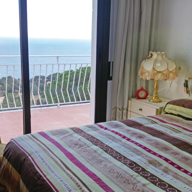 Gorgeous Home In Blanes - Casa de 4 dormitorios - 22
