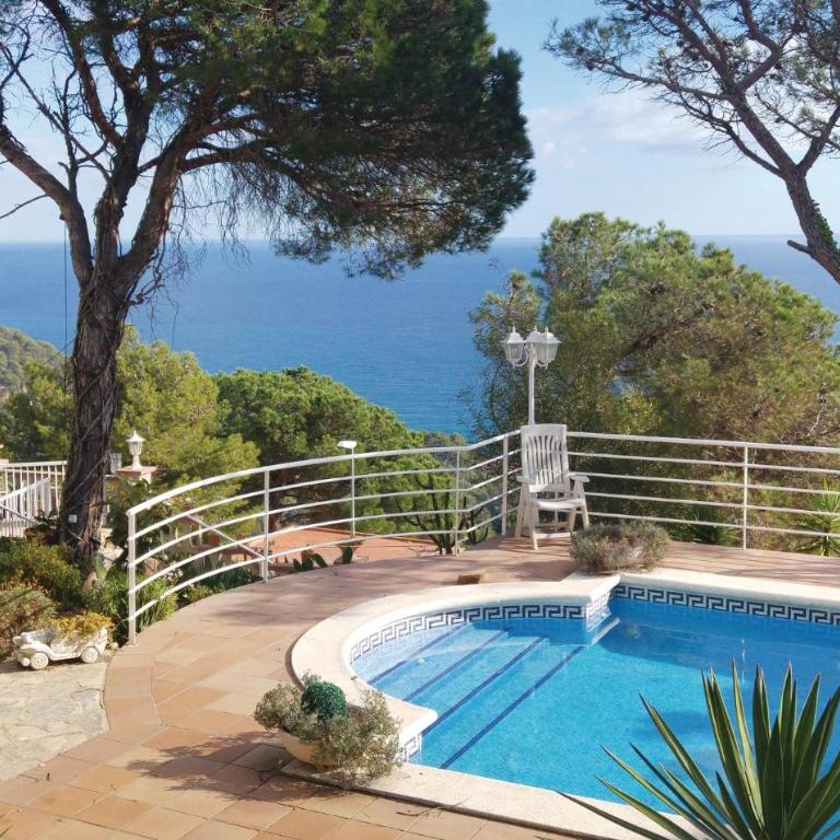 Gorgeous Home In Blanes - Casa de 4 dormitorios - 9