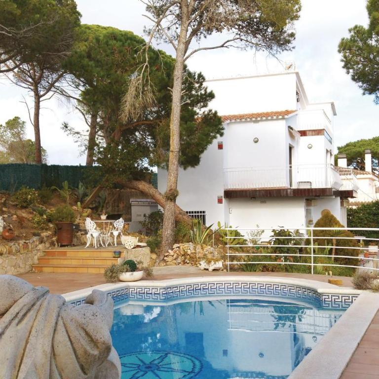 Gorgeous Home In Blanes - Casa de 4 dormitorios - 3