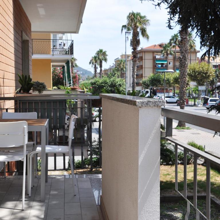 VIALE REPUBBLICA 307 2 - Appartamento con Balcone - 3