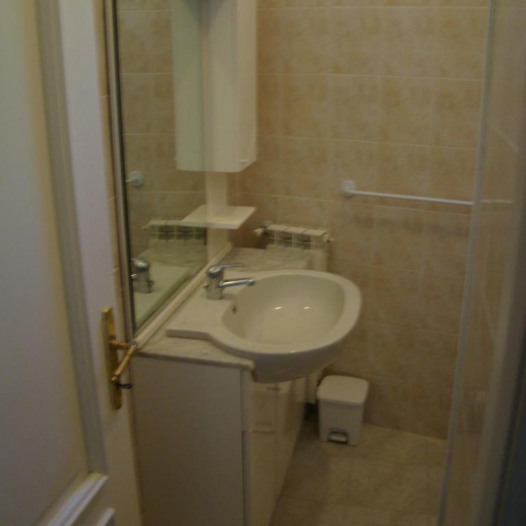 Appartamenti Villa Chiara - Appartamento su 2 Livelli con 2 Camere da Letto e Terrazza (6 Adulti) - Strada Comunale Poggi 121 - 9