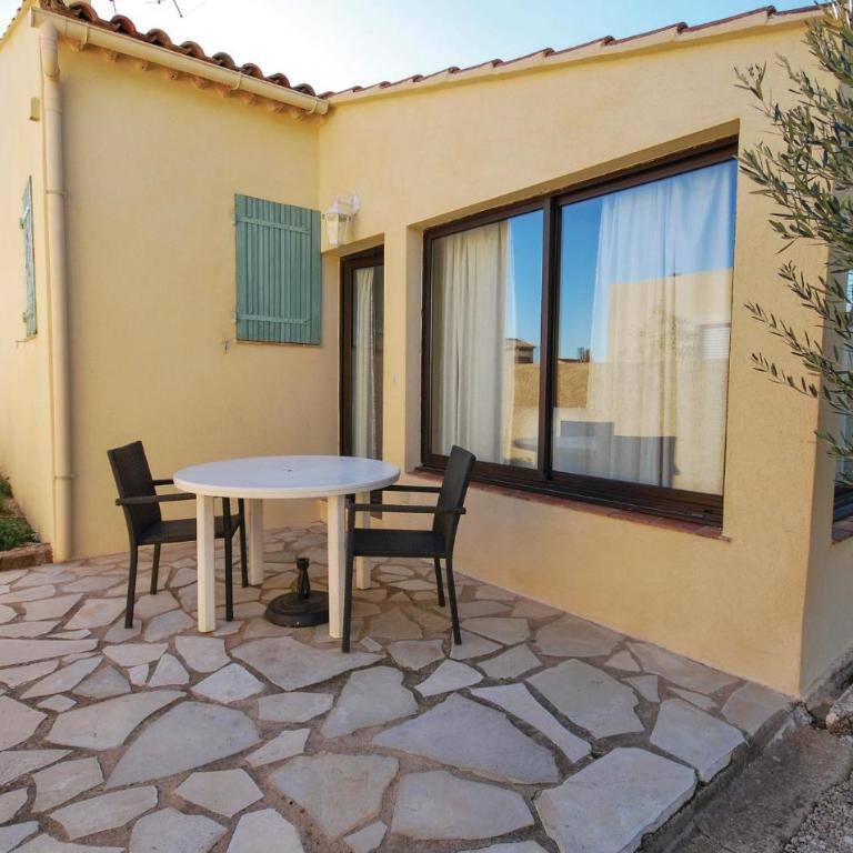 Awesome Apartment In Roquebrune Sur Argens - Appartement - 11