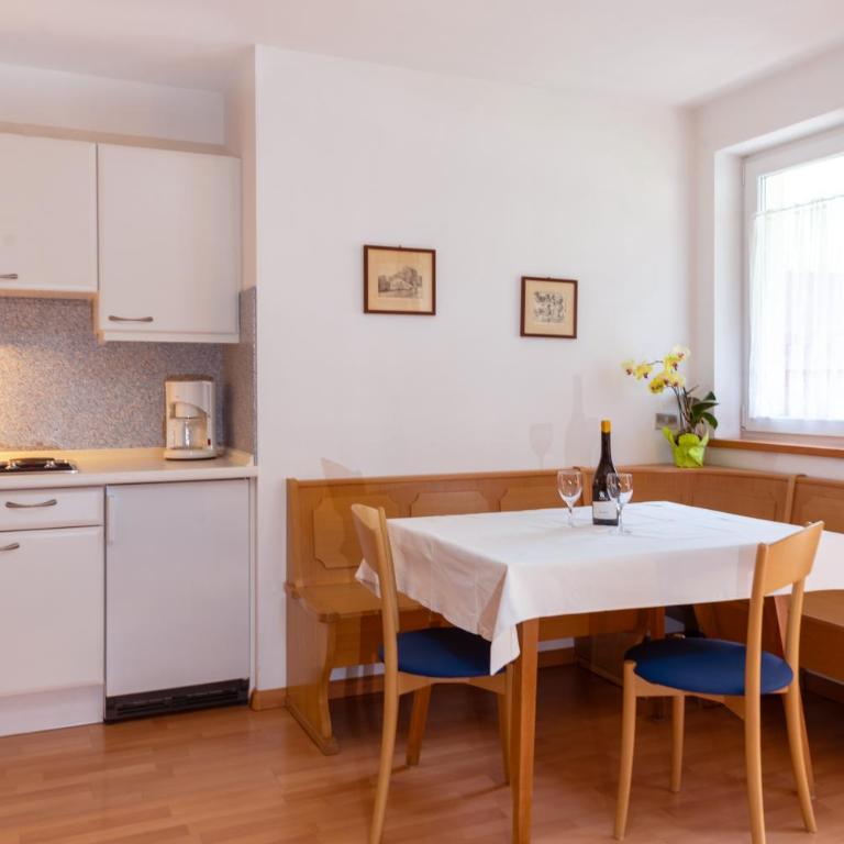 Gästehaus Thaler - Apartment with Balcony - 3