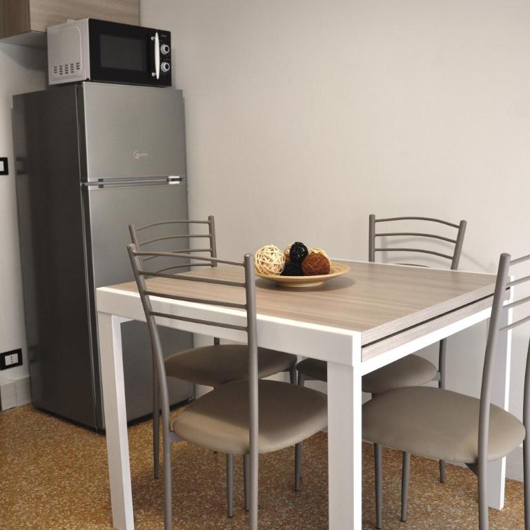 VIALE REPUBBLICA 307 2 - Appartamento con Balcone - 11