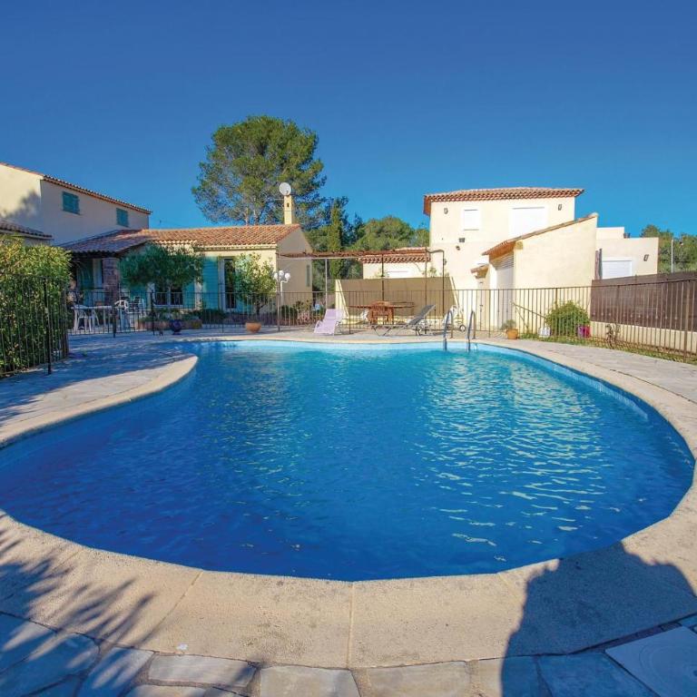 Awesome Apartment In Roquebrune Sur Argens - Appartement - 3