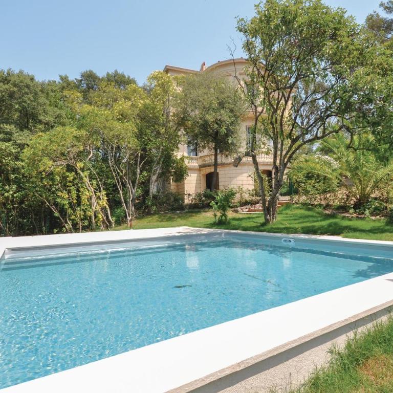 Beautiful Home In Saint Raphael - Maison de Vacances 5 Chambres - 3