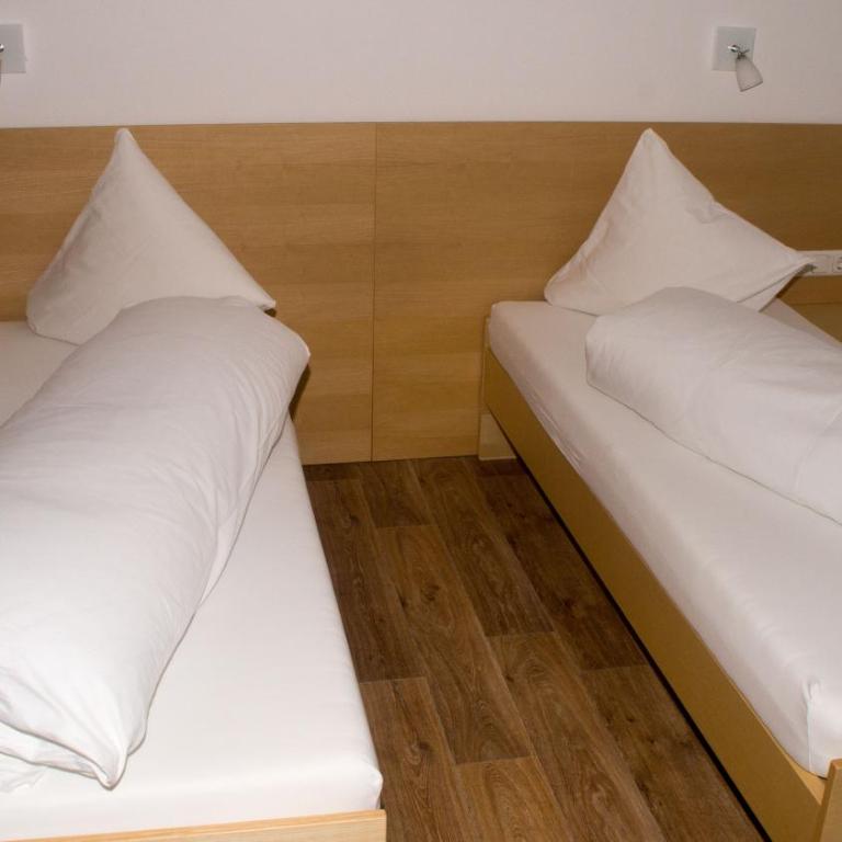 "Quality Hosts Arlberg" Hotel-Gasthof Freisleben - Comfort Doppel-/Zweibettzimmer - 3