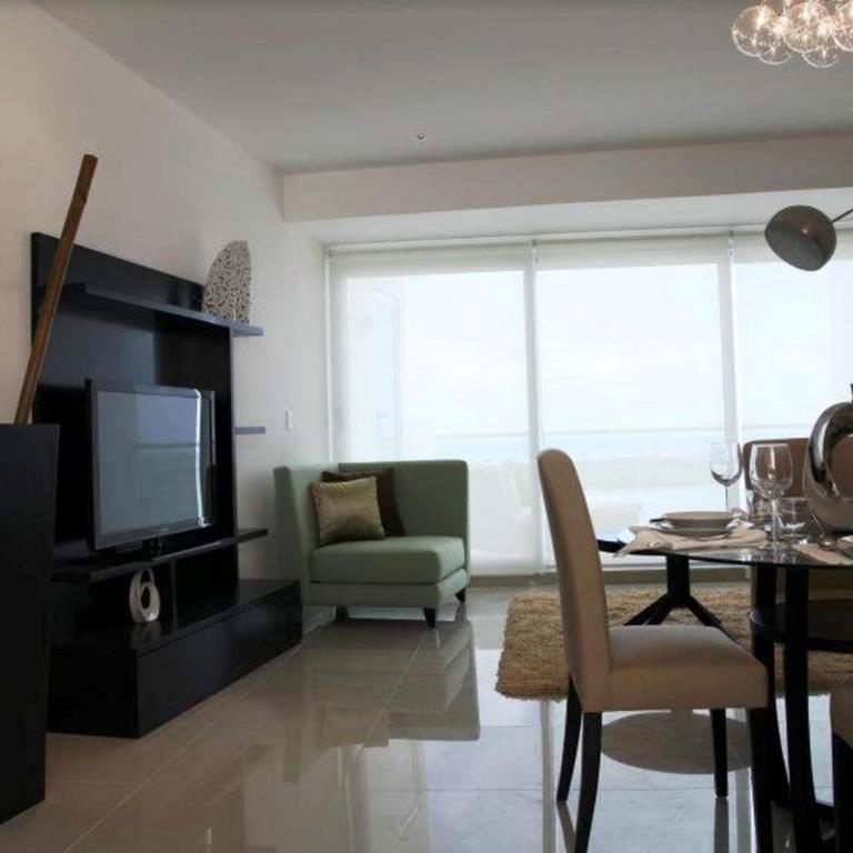 Suites Malecon Cancun - One Bedroom Suite with Ocean View - 10