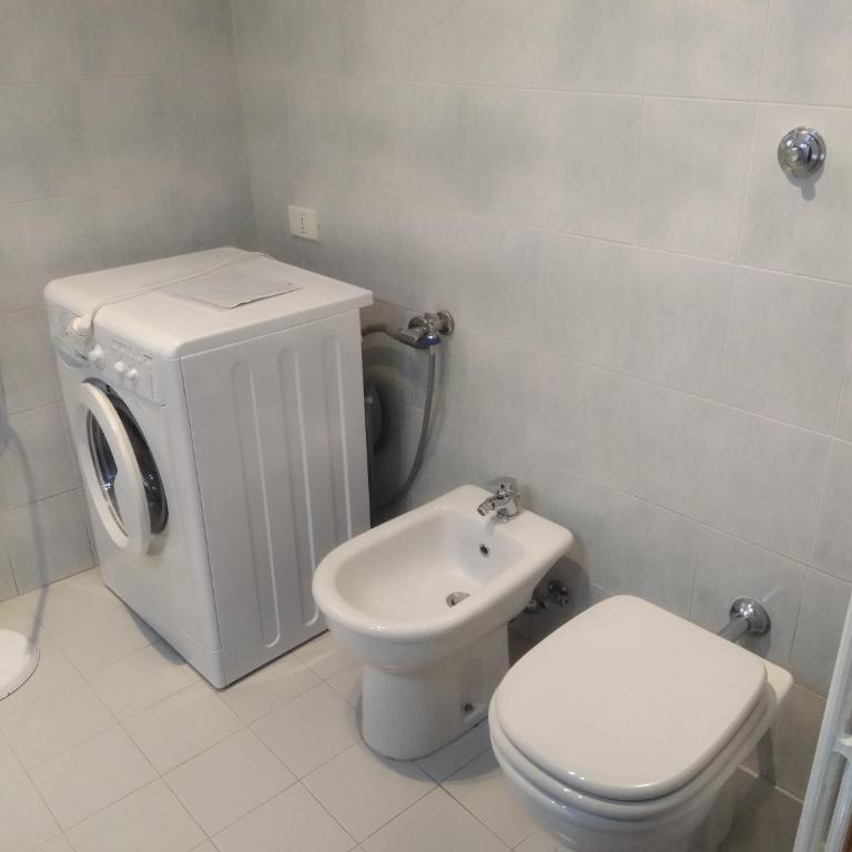 GRAZIOSO APPARTAMENTO CENTRALISSIMO - Appartamento con 2 Camere da Letto - 24