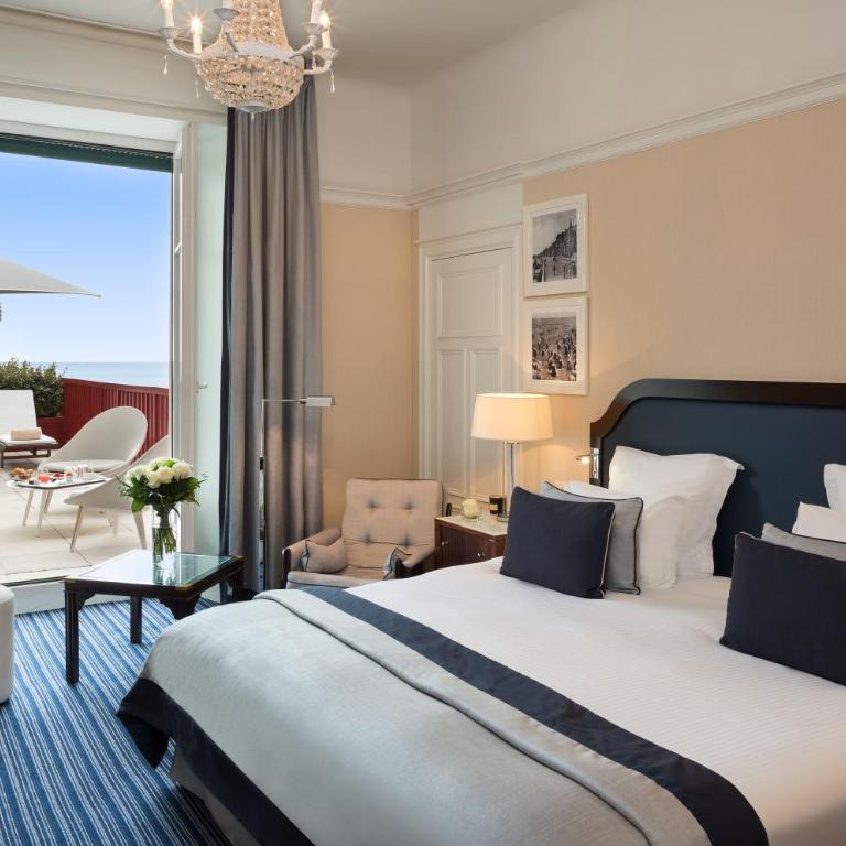Hôtel Barrière L'Hermitage - Chambre Double Prestige avec Terrasse et Vue sur Mer - 2