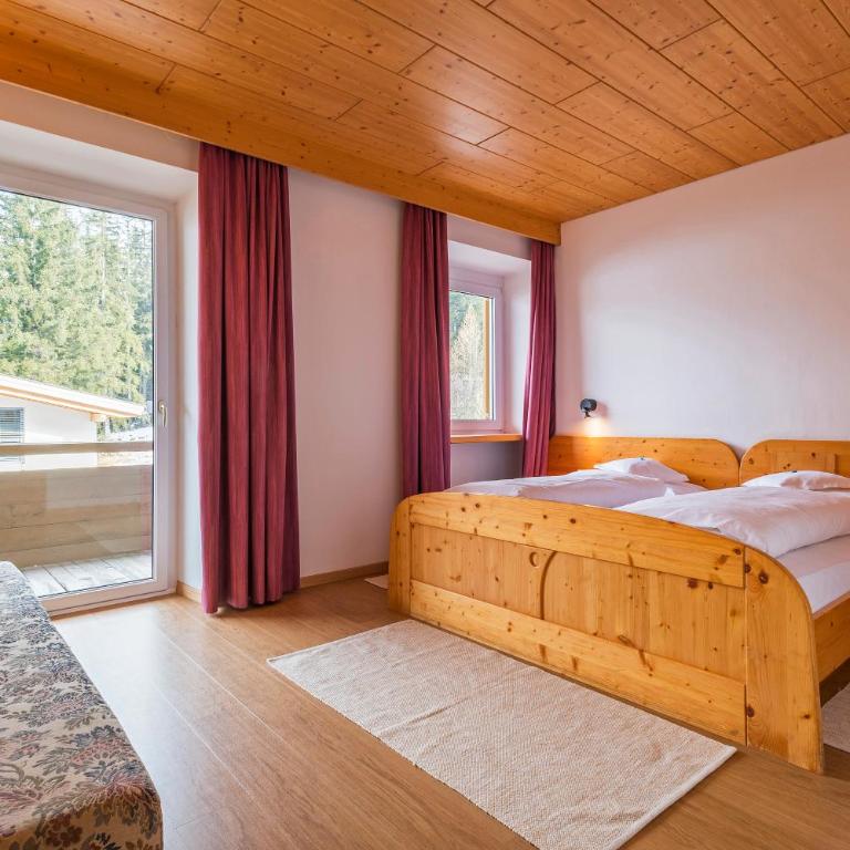Hotel Dolomiten - Camera Matrimoniale con Balcone - 1