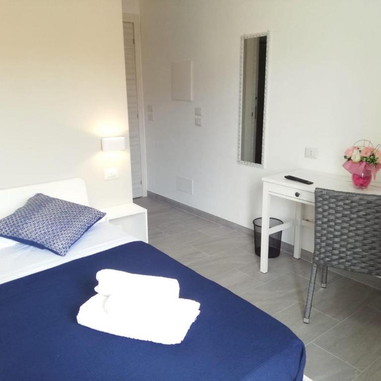 Cosmo Rooms a pochi passi da Tropea - Double Room with Balcony - 1