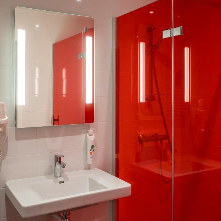 ibis Styles Saumur Gare Centre - Chambre Double Standard - 18