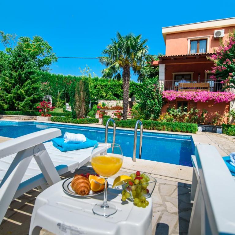 Villa Old Garden - Villa with Private Pool - 30