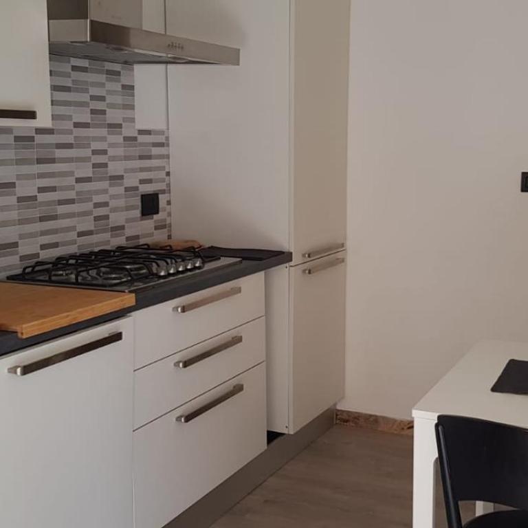 Da Emi E Giuly - Appartamento con 2 Camere da Letto - 5
