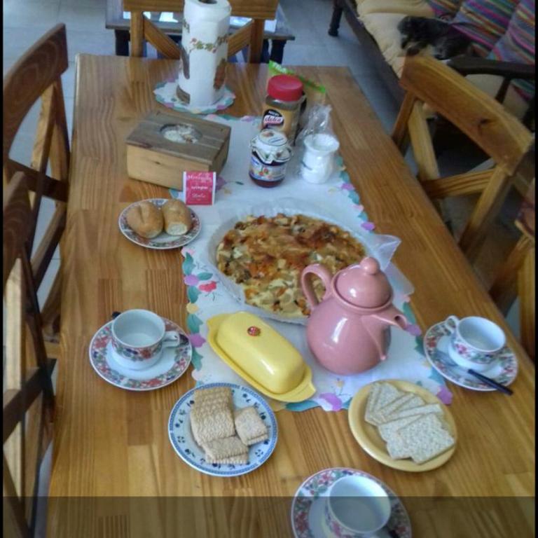 Casa de Franchesca HOSTEL - Three-Bedroom House - 2