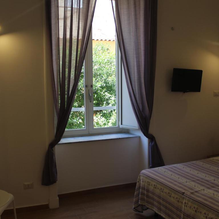 Casa Laura Oliva Mancini - Camera Familiare con Bagno Privato - 27
