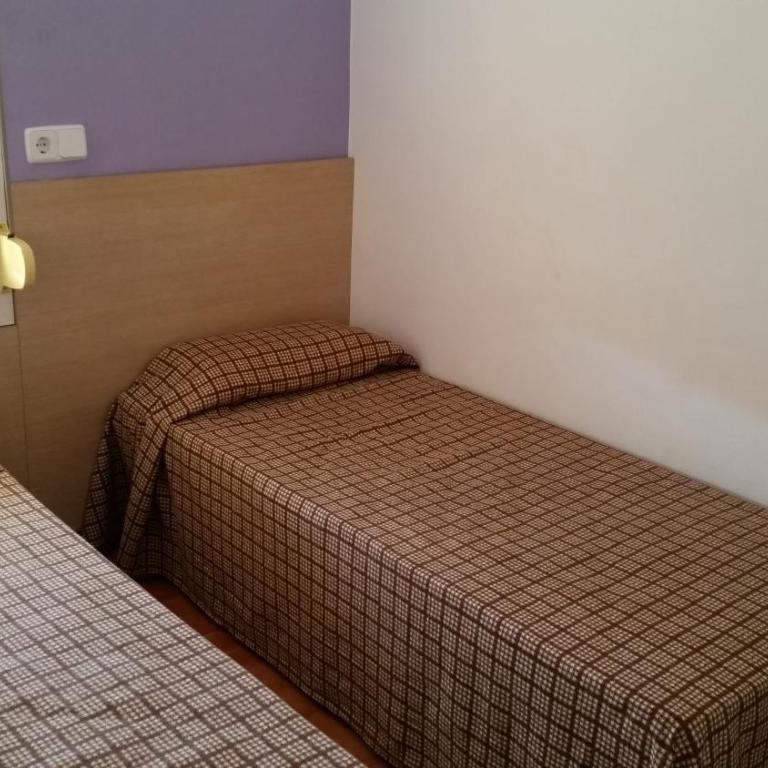 Apartaments Fincasol - Two-Bedroom Apartment with Terrace - 12