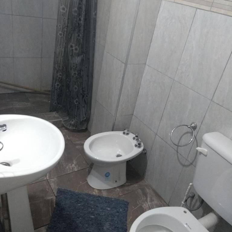 Hostería Niemanu - Quadruple Room with Private Bathroom - 1