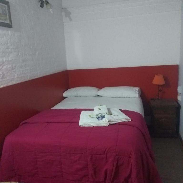 Hostería Niemanu - Triple Room with Private Bathroom - 3