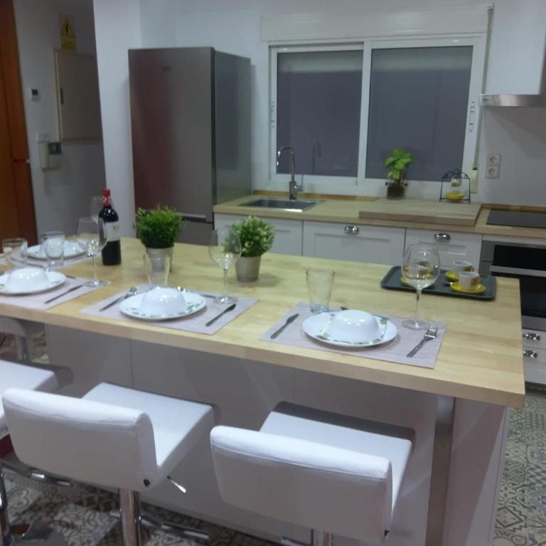Piso muy amplio Casco Historico - Apartamento con balcón - 30