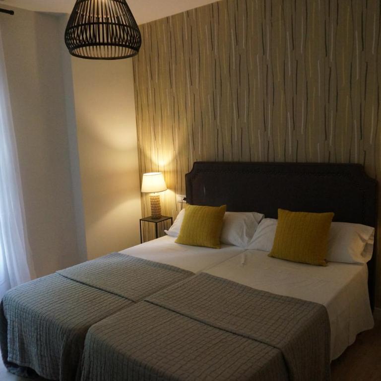 Apartamentos Los Lobos - Two-Bedroom Apartment with Balcony - 5