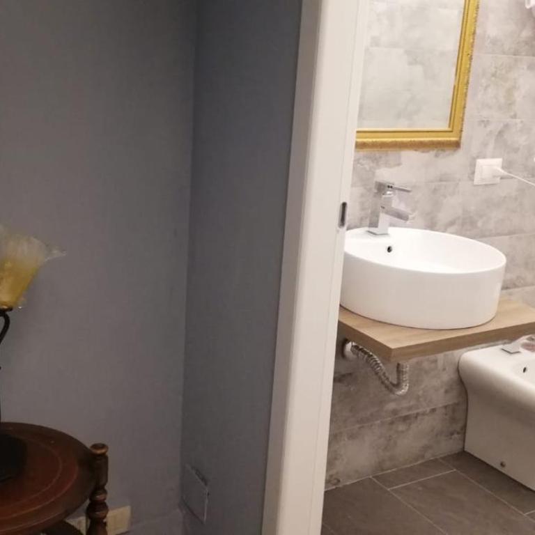 Hotel Sangiuliano 132 centro storico Catania - Suite - 15