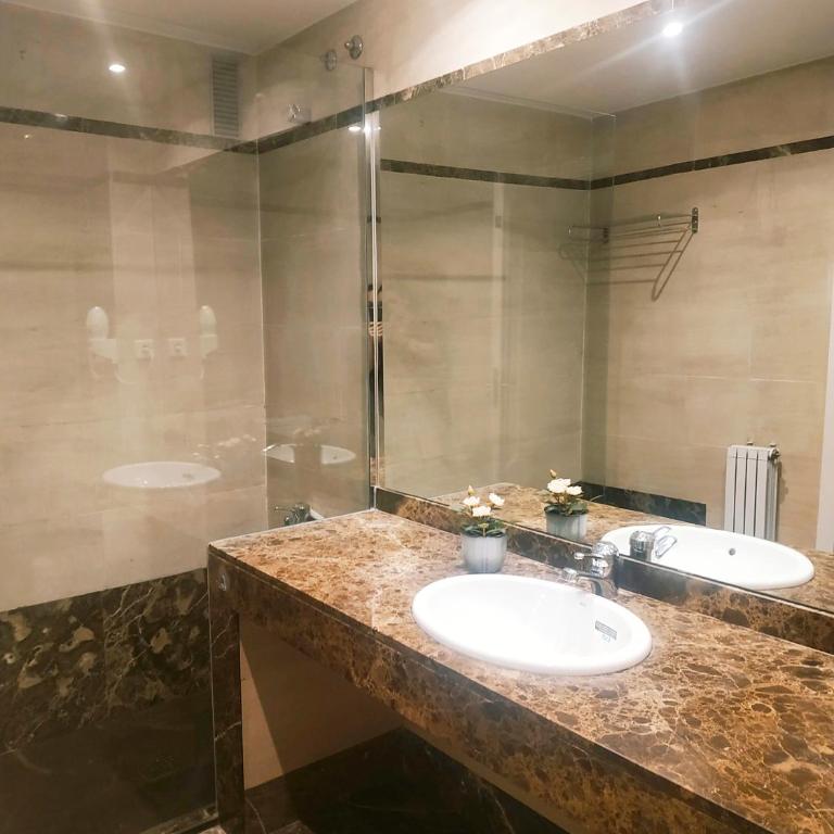 Apartamento con Estilo en Plaza España - Ubicación Premium - Apartamento Superior - 9