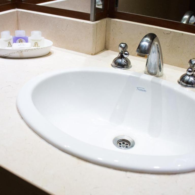 Atlas Grand Hotel Virasoro - Triple Room with Private Bathroom - 2