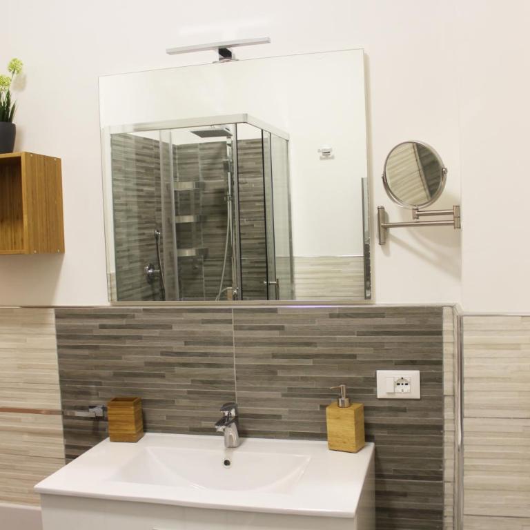 REALE ORLEANS - Appartamento con 2 Camere da Letto - 9