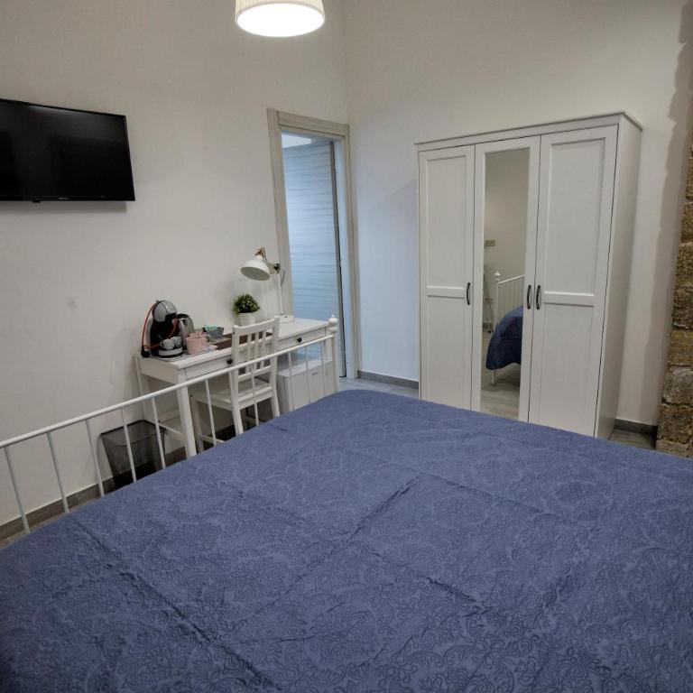 GARDEN HOUSE: APARTMENTS AND ROOMS FOR HOLIDAYS - Habitación Doble con baño privado - 9