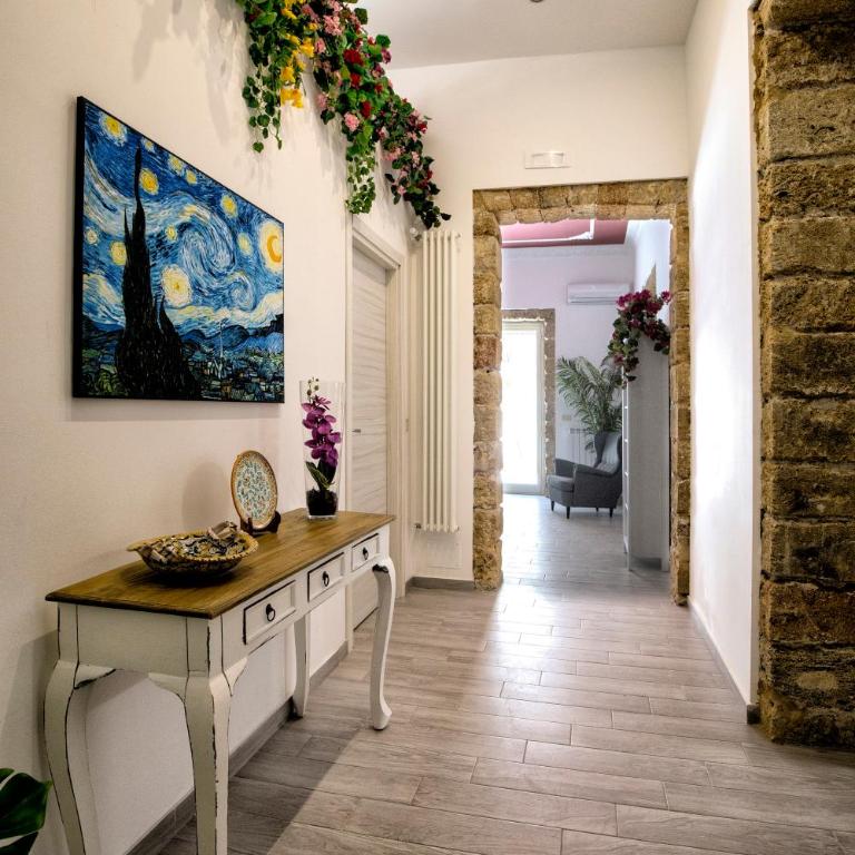 GARDEN HOUSE: APARTMENTS AND ROOMS FOR HOLIDAYS - Habitación Doble con baño privado - 1