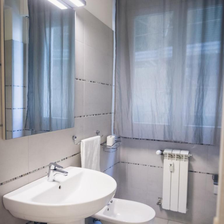 Pisacentro Guest House - Camera Matrimoniale Standard con Bagno in Comune - 3
