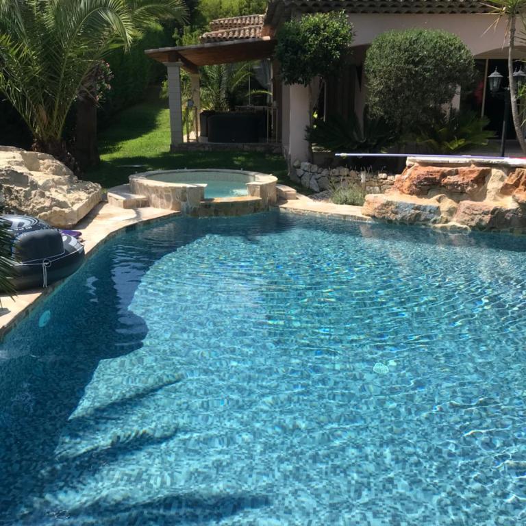 Luxueuse villa piscine et jacuzzi - Villa de 3 dormitorios - 8