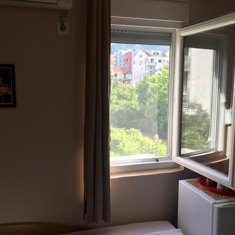 Apartments Batalo - Dvokrevetna Soba sa Bračnim Krevetom i Terasom - 1