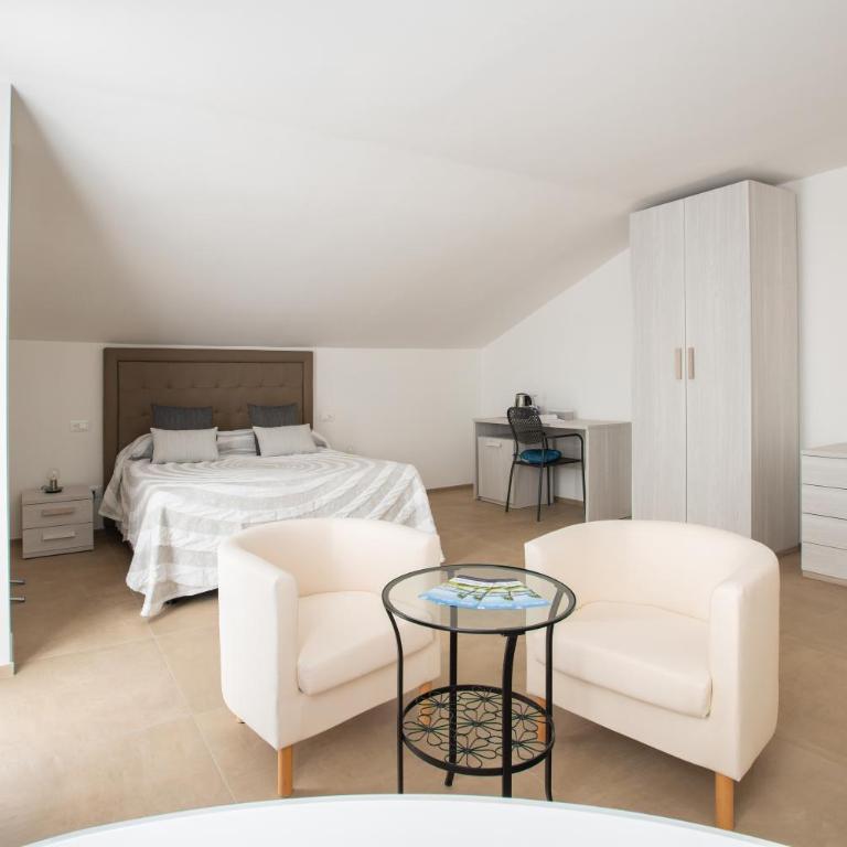 Villa Coppitella, rooms & apartments - Suite Junior avec Terrasse - 10