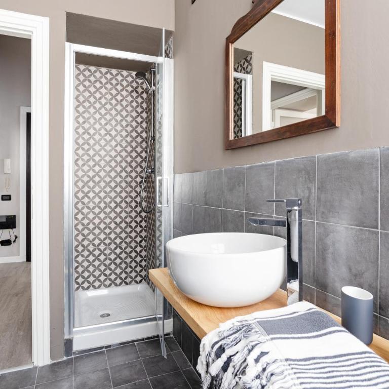 Vittoria Corner - byMyHomeInComo - Casa con 1 Camera da Letto - 9