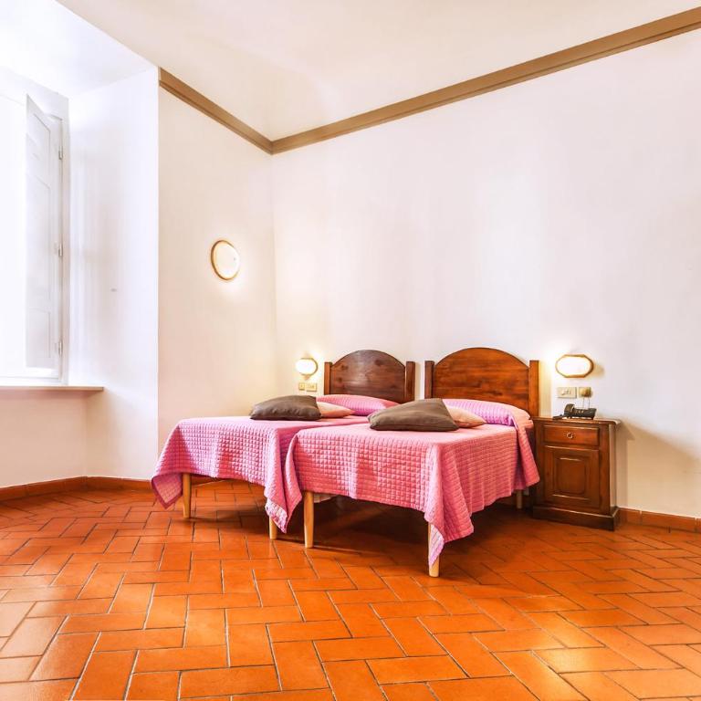 Hotel Costantini - Camera Matrimoniale con Vista Laterale Duomo - 21