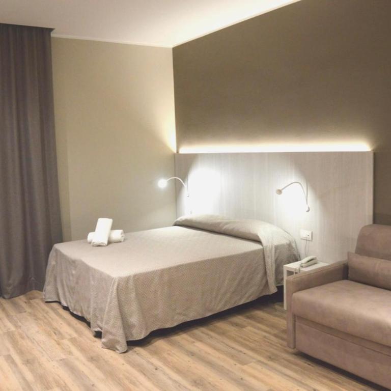 Hotel Regent - In pieno Centro - Camera Tripla - 10