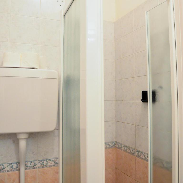 Hotel Domingo - Chambre Quadruple Économique - 2