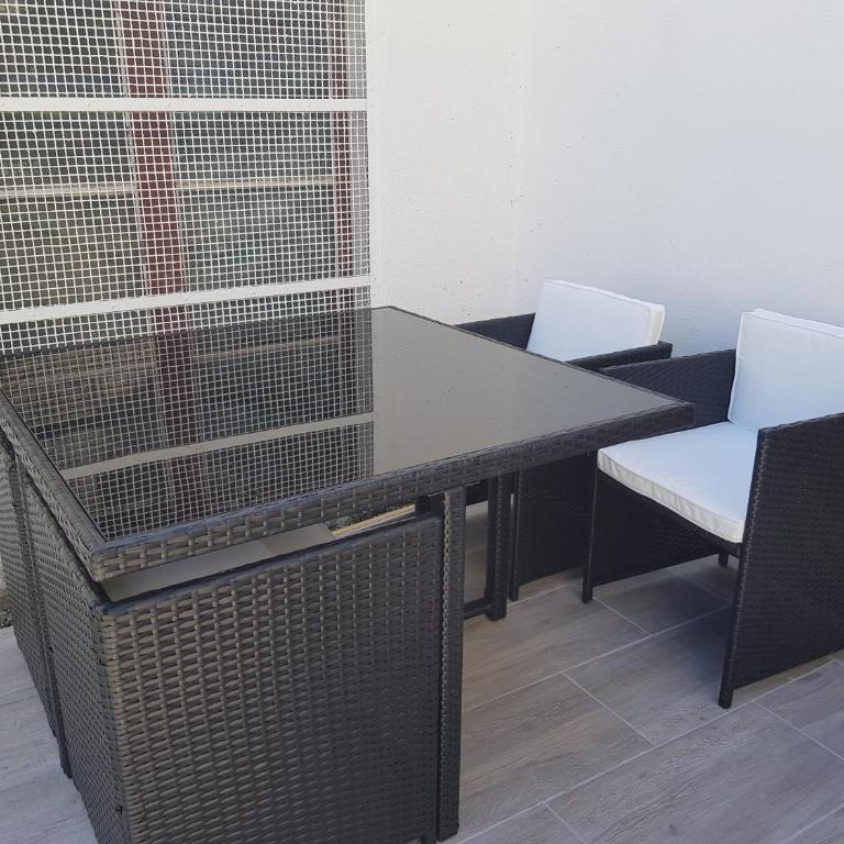 Studio 35m2 terrasse et jardin quartier calme au centre ville de Lourdes - Apartment mit 1 Schlafzimmer - 6