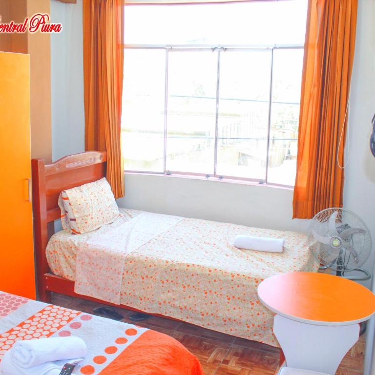 Hospedaje Central Piura - Habitación Triple - 2
