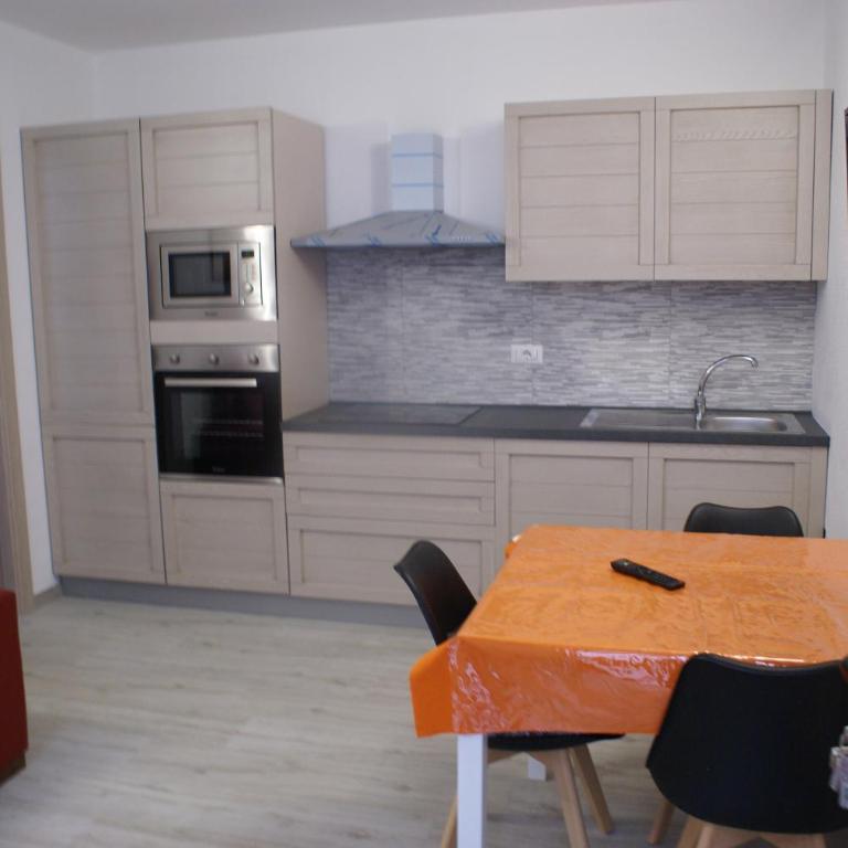casa mariolu 2 bilocale - Appartamento con 1 Camera da Letto - 1