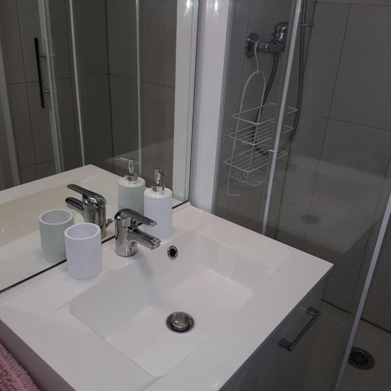Charmant studio au coeur de St Leu hyper centre - Studio-Apartment - 8
