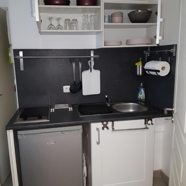 Charmant studio au coeur de St Leu hyper centre - Studio-Apartment - 11