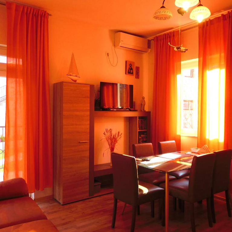 Apartments Sunrise - Two-Bedroom Apartment - 12
