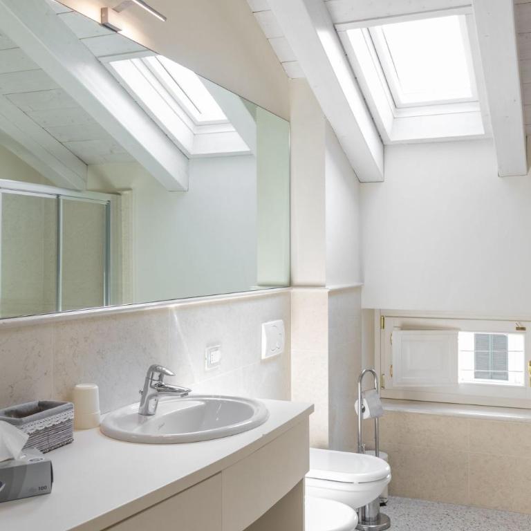 Juliet House - Mansard Apartment - 13