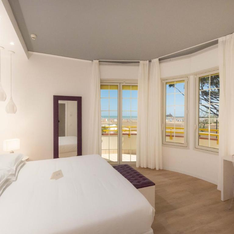 Park Hotel Pineta Boutique Hotel - Camera Matrimoniale con Vista Mare - 4